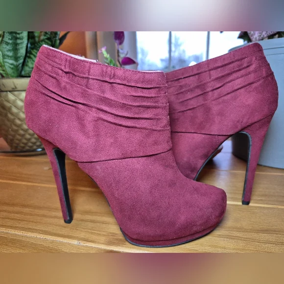 ZIGI SOHO "Haben" Suede Booties - Size 9 - Picture 1 of 9